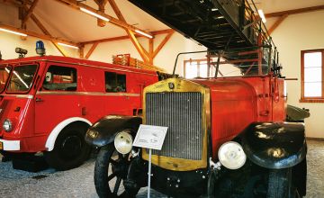 W garażu czekają na entuzjastów motoryzacji prawdziwe perełki, fot. Artur Kowalczyk / red. PP