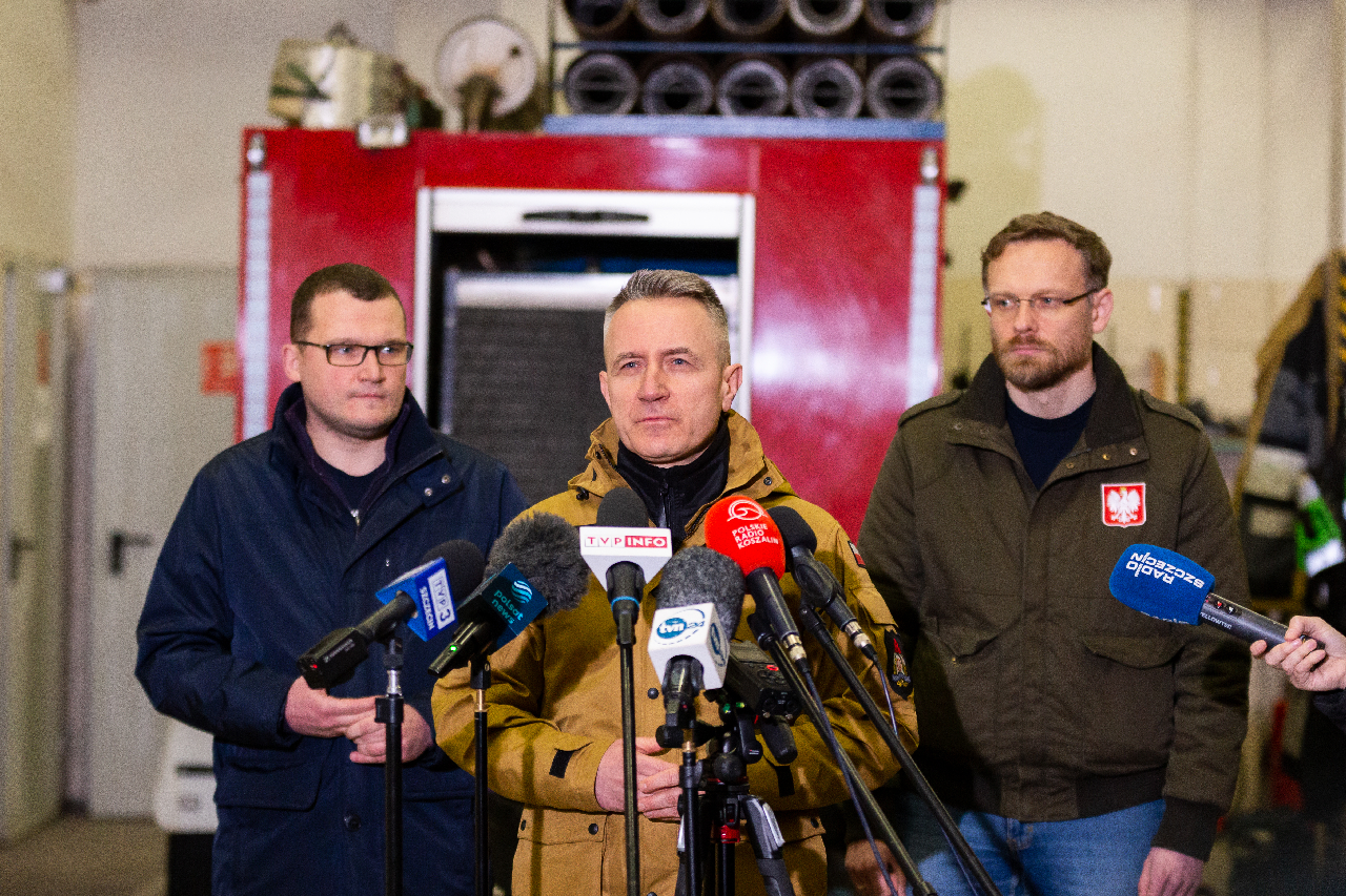 nadbryg. Andrzej Bartkowiak na koferencji prasowej/ fot. Łukasz Rutkowski / SA PSP Poznań