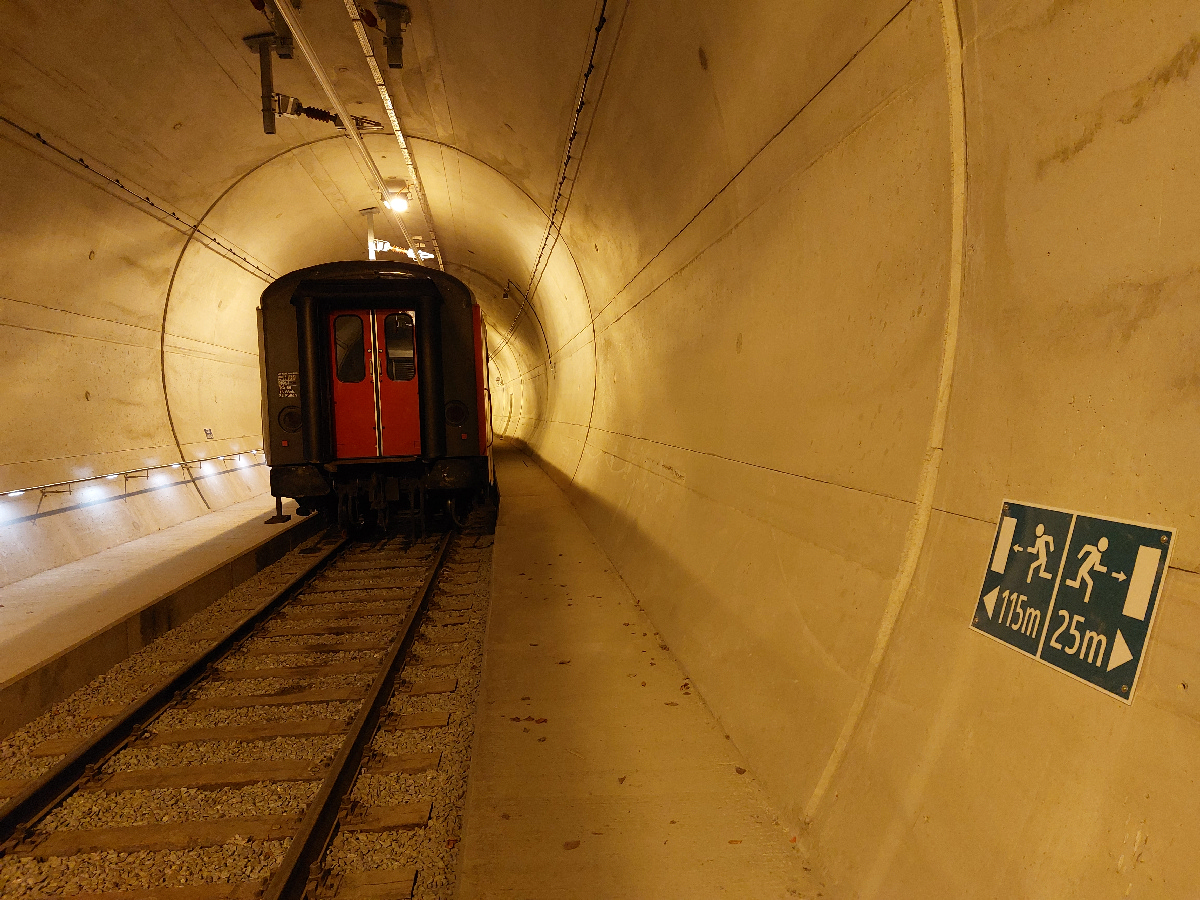 Symulacja tunelu kolejowego w Zentrum am Berg - placówce testowo-badawczej w Austrii/ fot. Aleksander Kucharczyk / KW PSP we Wrocławiu 