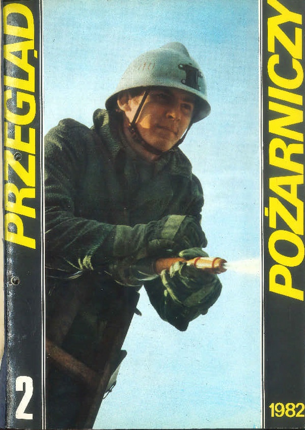 Trudy strażackiej służby będą znośne dla osób o głębokiej motywacji wewnętrznej, by wykonywać ten zawód / fot. PP nr 2/1982, s. 1