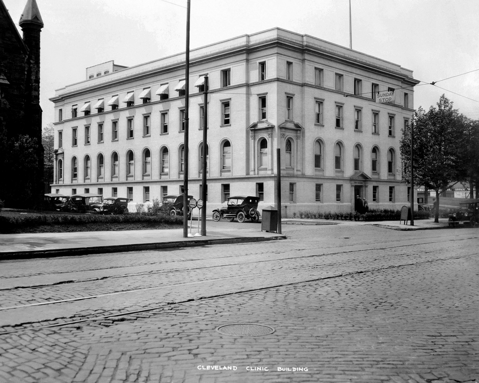 Budynek Cleveland Clinic, ok. 1921 r.  fot. Cleveland Clinic / Wikipedia (CC BY 4.0)