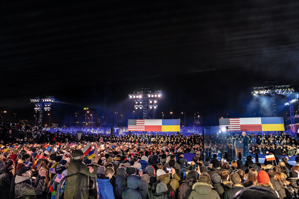 Co najmniej kilka tysięcy osób - mieszkańców Warszawy i nie tylko - przybyło na spotkanie z prezydentem USA Joe Bidenem fot. Carlos Fyfe / The White House / Flickr