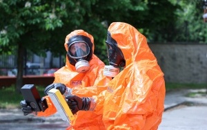 Strażacy musieli zlokalizować, zidentyfikować i wyznaczyć strefy bezpieczne
